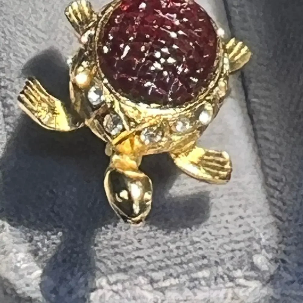 Elegant Gold tone with carved Red stone & Rhinestones Tiny Turtle Brooch